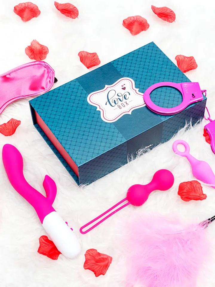LoveBoxxx Beginners Set - Couples sex toy kit 1 [full]