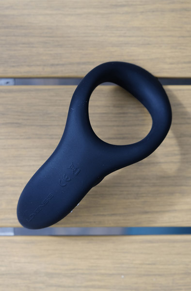 Lovense Diamo Vibrating Cockring - Ferngesteuerter Penisring 4