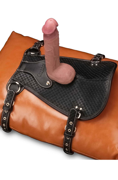 Lovetoy Rebellion Reign Dildo Saddle - Umschnalldildo mit Geschirr 2
