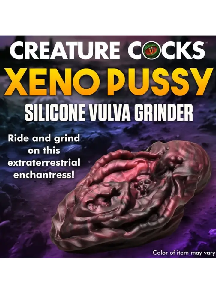 Xeno Pussy Vulva Silicone Grinder - Clitoral stimulator 4